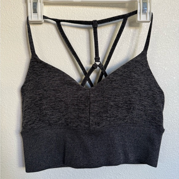 ALO Yoga Women's Black Strappy Sports Bra size XS - Picture 4 of 5